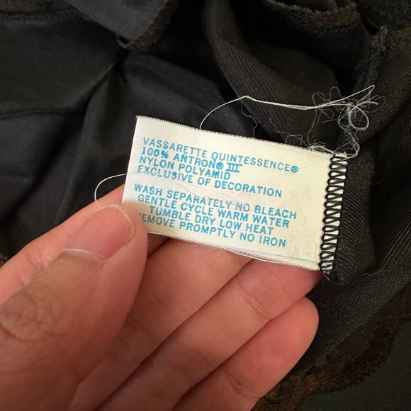 Vintage 70s VASSARETTE Underneath-It-All Black V-Neck Chemise Slip Lace - Picture 6 of 7